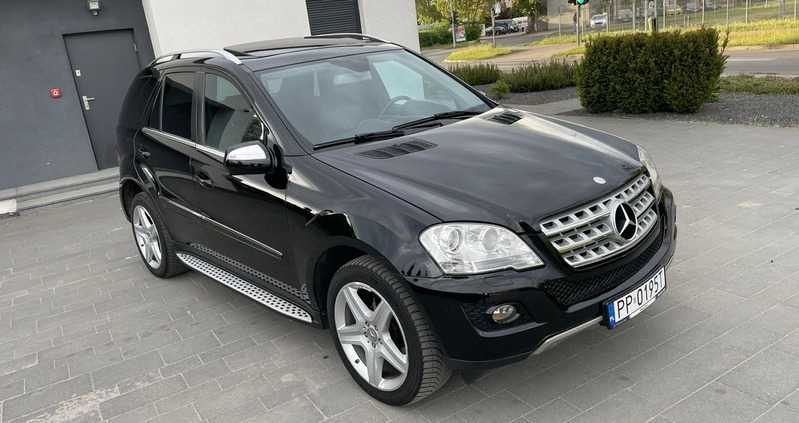 Mercedes-Benz ML cena 45900 przebieg: 292100, rok produkcji 2009 z Piła małe 742
